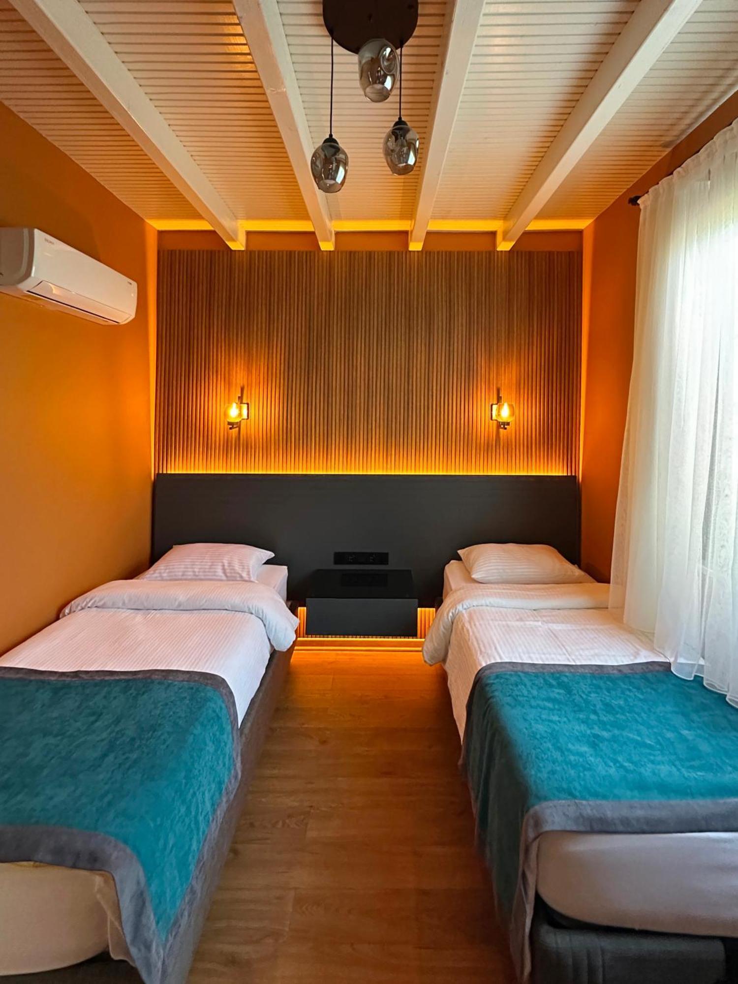 Azur Hotel Çıralı Exteriör bild
