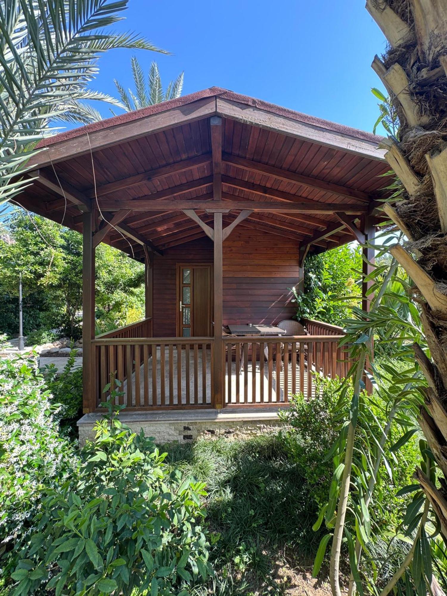 Azur Hotel Çıralı Exteriör bild