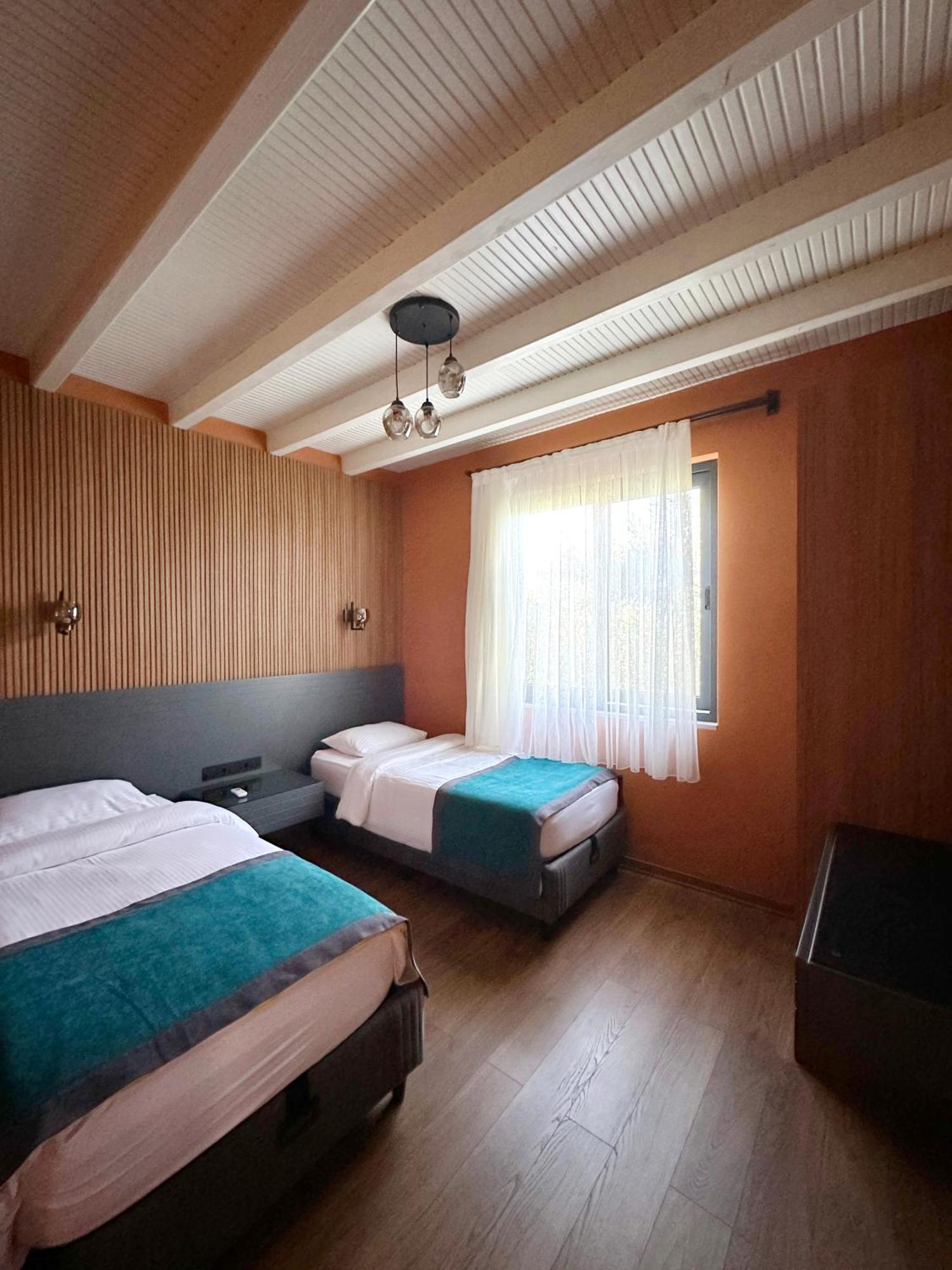 Azur Hotel Çıralı Exteriör bild