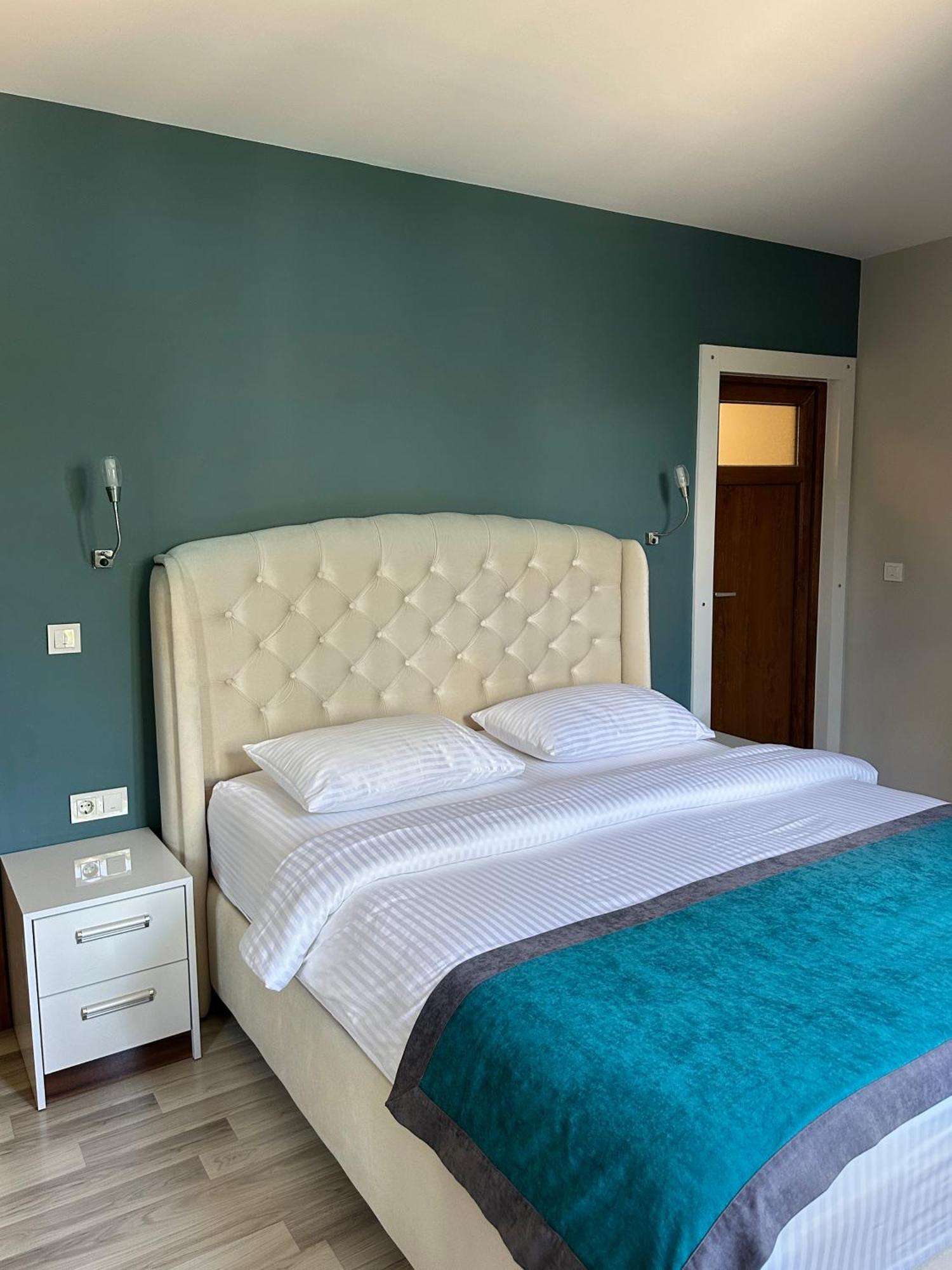 Azur Hotel Çıralı Exteriör bild